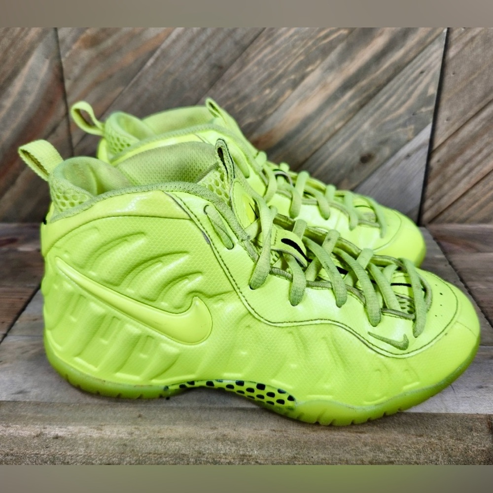 Nike Little Posite Pro Volt Green Kids Athletic Shoes Size 2Y